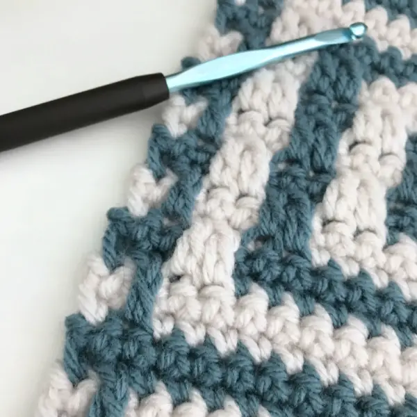 Make A Swirly Mosaic Crochet Pattern ( With Free Chart ) - JSPCREATE