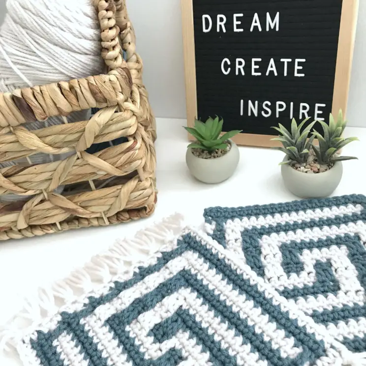 Make A Swirly Mosaic Crochet Pattern ( With Free Chart ) - JSPCREATE