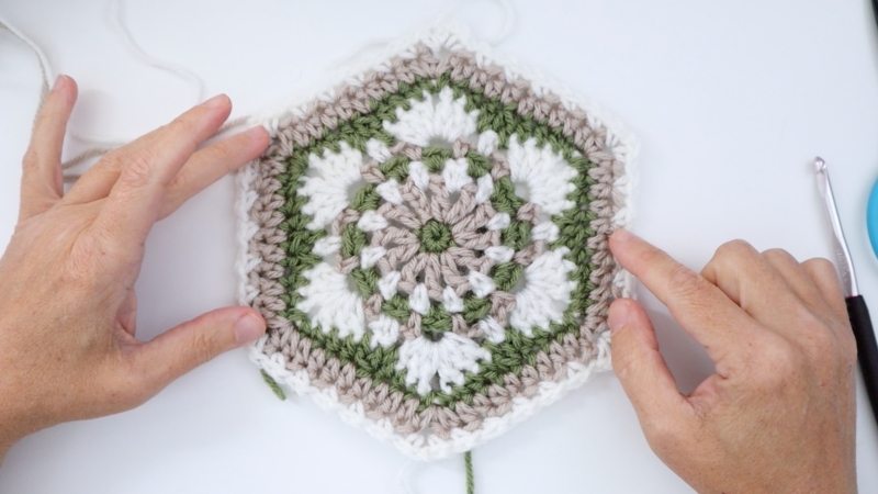 Granny Hexagon Flora