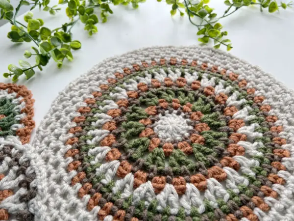 Homestyle crochet trivet
