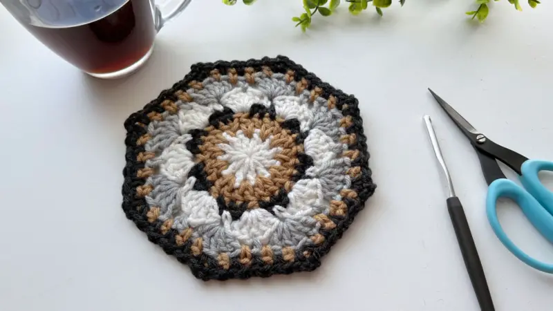 Granny Square Sand Dollar